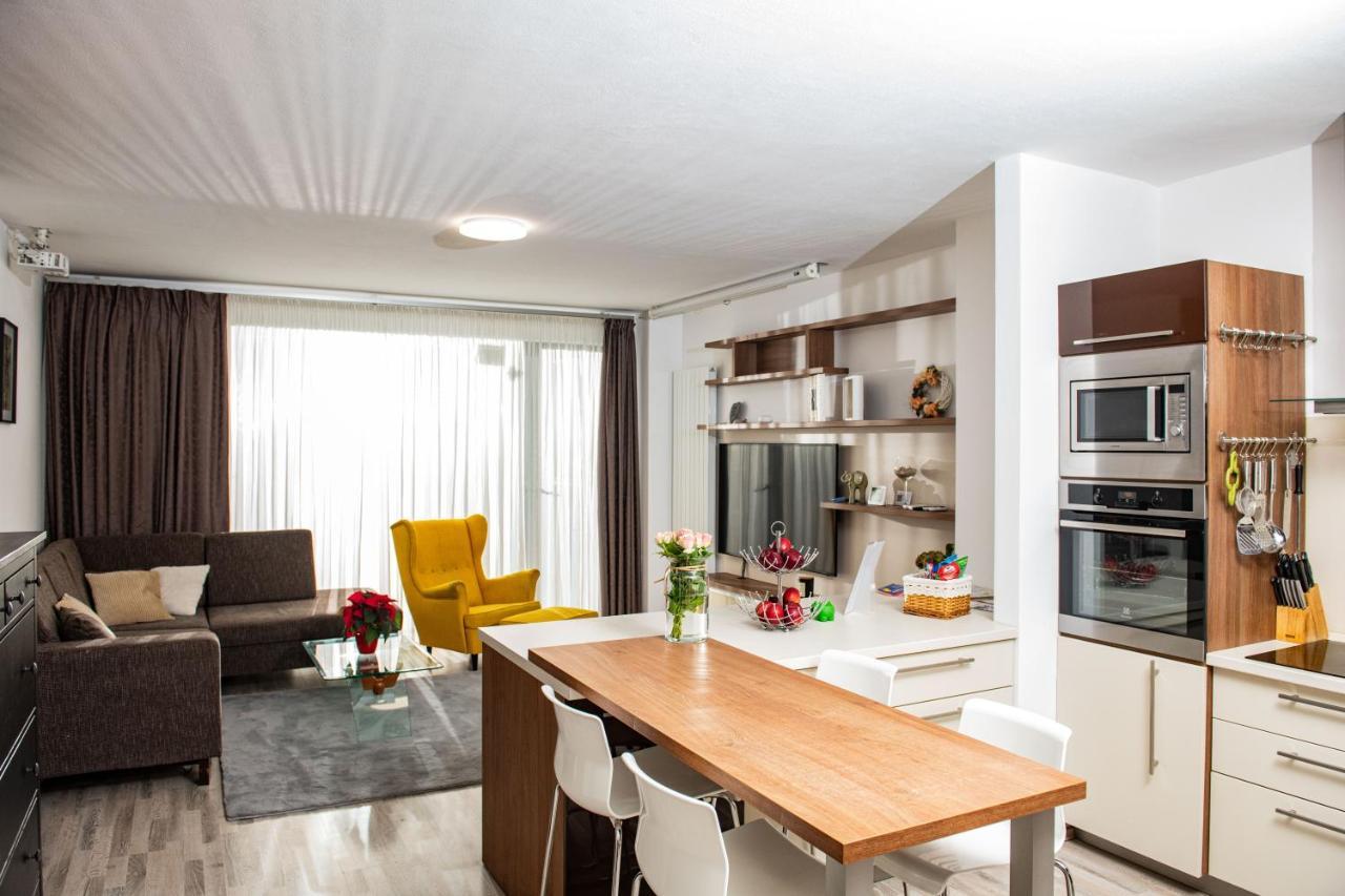 Forest Park Garden Apartment Bratislava Exterior foto
