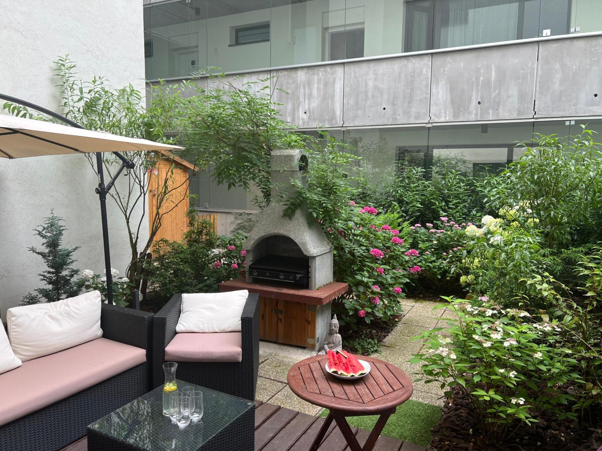 Forest Park Garden Apartment Bratislava Exterior foto